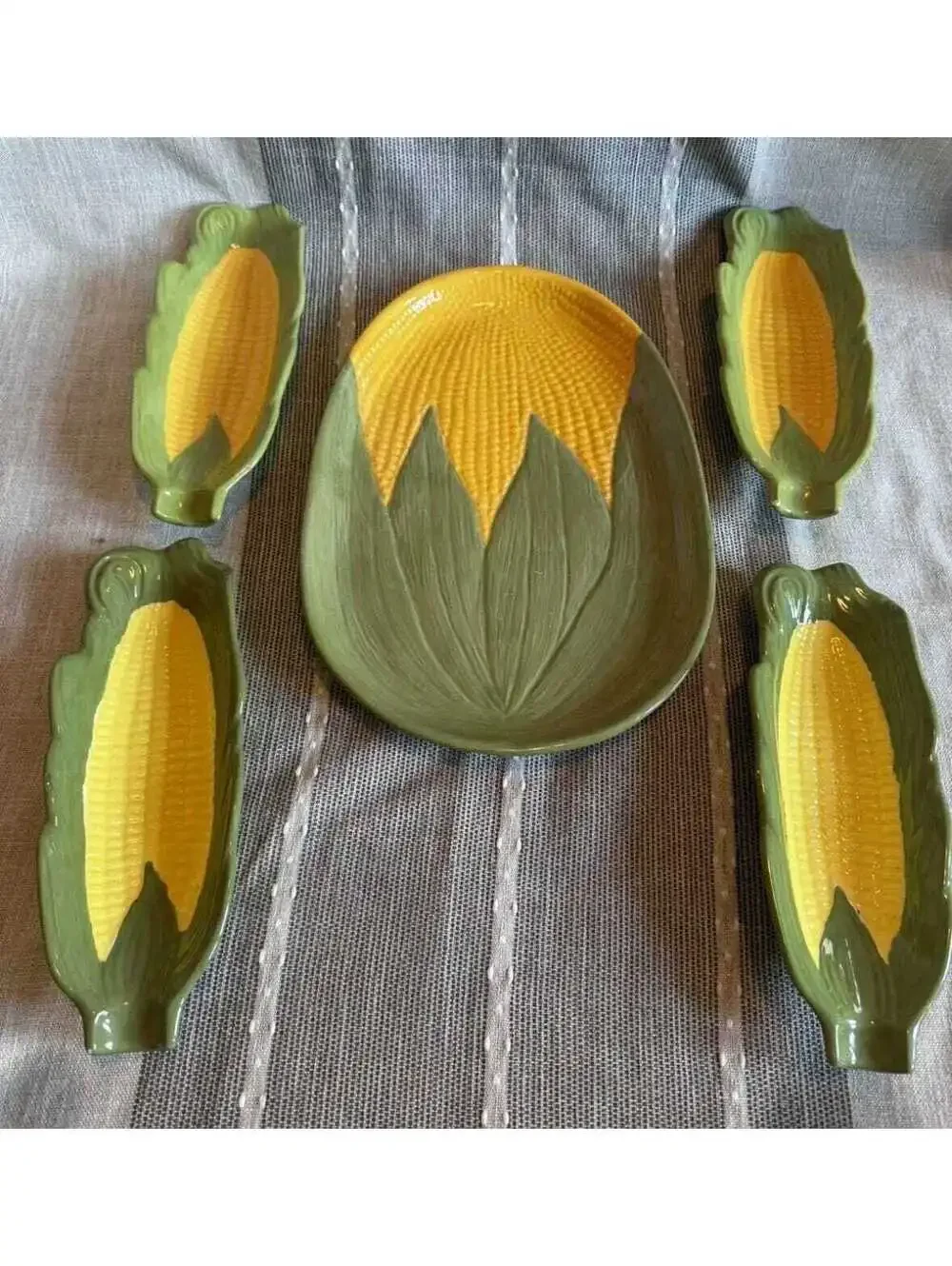 Vintage Ceramic Corn on the Cob Serving Set: 5-Piece Farmhouse Platter & Plates